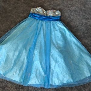 Blue prom dress
